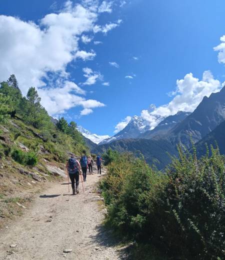 Hello Nepal Treks & Tours