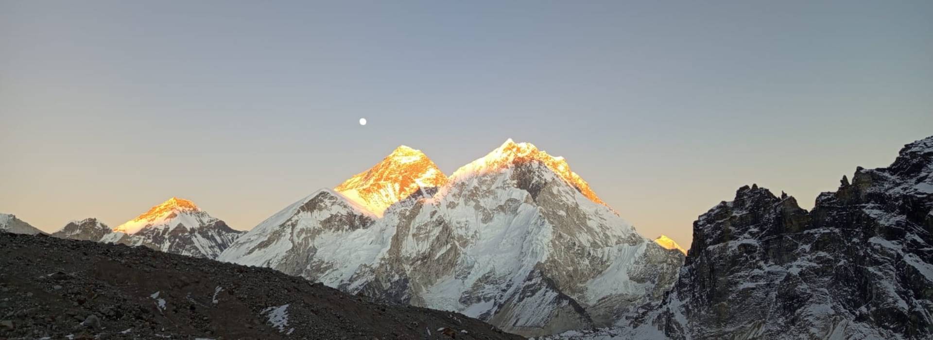 Hello Nepal Treks & Tours